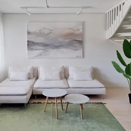 Two-story By The River Appartamento Rovaniemi